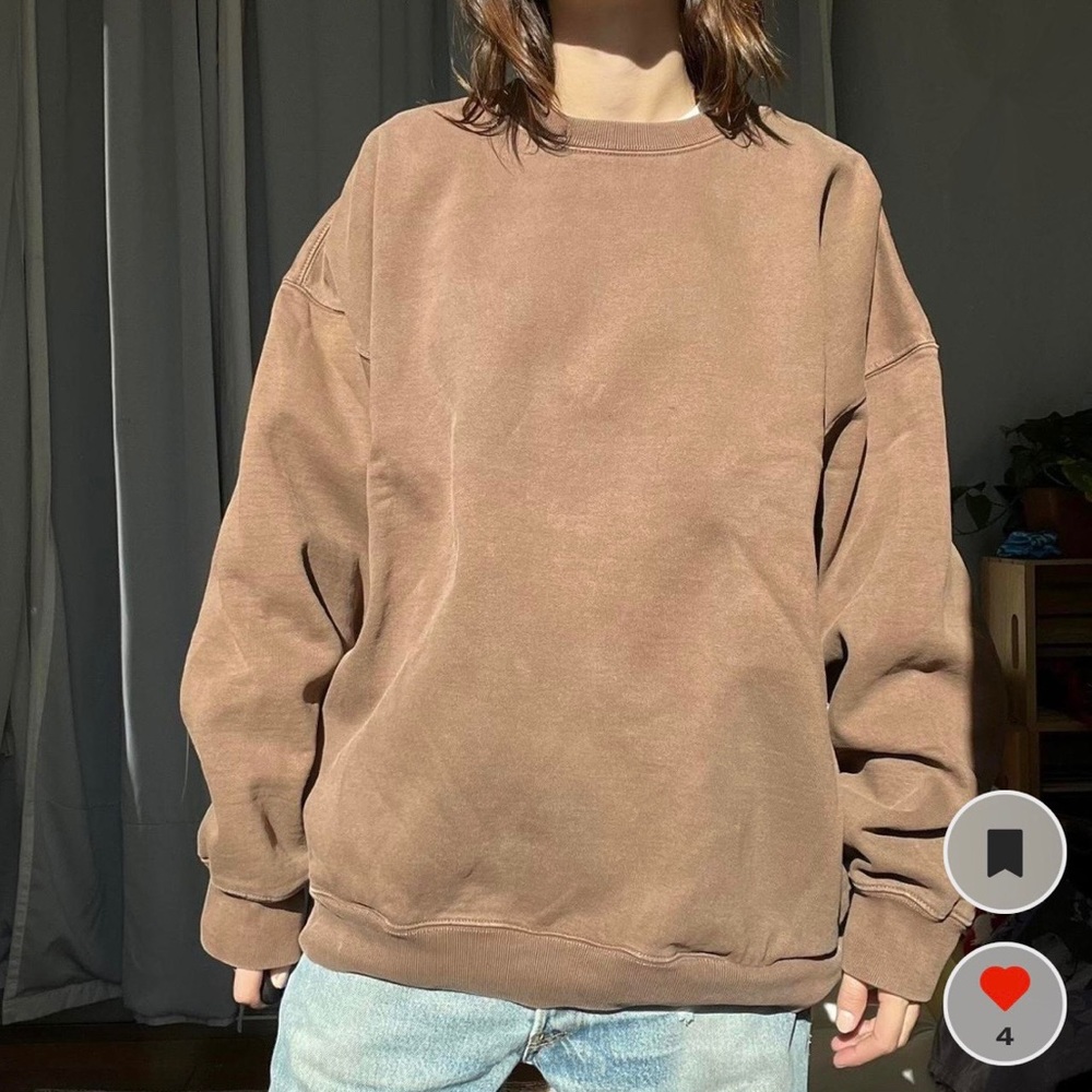 Brandy Melville brown oversized sweatshirt